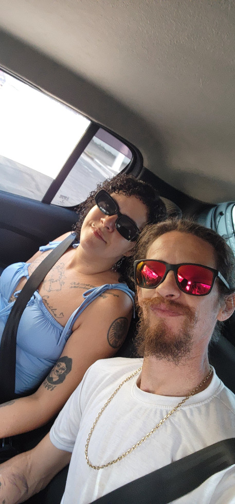 Bom diaaa,  casal bruxaria chegando na plataforma! Sigam pra acompanhar nossas aventuras!