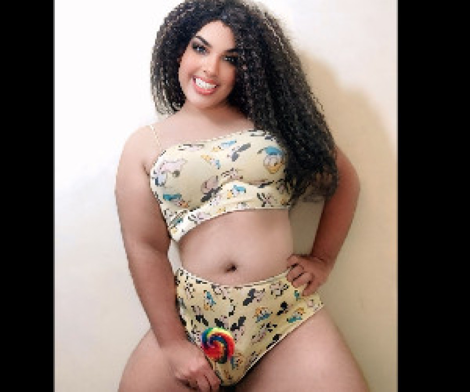 Dia das Crianças, ganhei um pirulito de presente. Quem quer chupar? 🍭